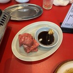 焼肉フジサン - 角切り塩赤身