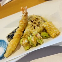 鮨 玉かがり 天ぷら 玉衣 - 