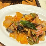 マーケットレストランAGIO - たけのこのように見えるのが、実はレンコン、、意外に硬くて。私は全てを完食できずごめんなさい。