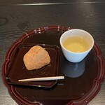 柚子屋旅館・一心居 - 黒糖わらび餅と宇治の煎茶
