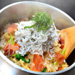 お出汁で食べる串かつと釜めしの専門店 ぎん庵 - 