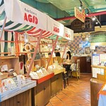 マーケットレストランAGIO - 店内入店して、すぐの右側の内観