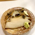 穴子料理と地酒 浅草 川井 - 前菜:島根県産煮鮑