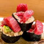 穴子料理と地酒 浅草 川井 - 女川産天然本鮪の鉄火巻き