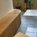 sarkara - ベンチタイプの椅子　6人がMAXかな