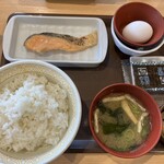 すき家 - 料理写真:鮭の定食