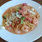 Italiana Pinocchio - 海老とブロッコリーのクリームパスタ