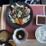 ロイヤルホスト - 