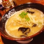 てっぺん - 晩御飯は、豚骨キクラゲもやしラーメン！(＾ｰ^)ノ相変わらず、ここの醤油豚骨は最高(￣▽￣)