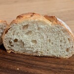 ブーランジュリー　ラ・セゾン 本店 - 