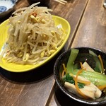 酒と飯 橙 - 豆もやしナムル、お通し