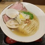 塩らーめん 小粋 - 真鯛と蛤の潮らーめん