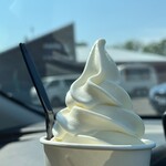 小林牧場 おかしなソフトクリーム工房 - ヨーグルトとミルクのミックス