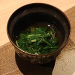 赤坂焼肉 八面六秘 - 本日の一品 - 春菊と豆苗の出汁