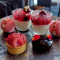 DINING & BAR TABLE 9 TOKYO - 