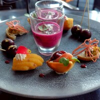 DINING & BAR TABLE 9 TOKYO - 