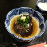 十八番 - お通しの茄子の揚げ浸し