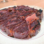 Peter Luger Steak House Tokyo - プライムグレードビーフ ルーガーズセレクト 自家熟成庫 ドライエイジドステー