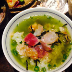 九州うまいもんと焼酎 芋蔵 - 温かいお茶を入れてサラサラっと