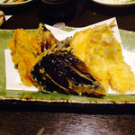 九州うまいもんと焼酎 芋蔵 - キスと秋茄子の天ぷら盛