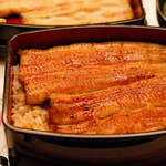 入谷鬼子母神門前のだや - いりや御膳
      （共水うなぎの白焼・三河一色産特選うなぎのうな重・小鉢・肝吸い・香の物）