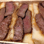 築地 藤田 - お土産のステーキサンド