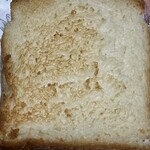 銀座に志かわ - トーストした塩バター食パンのアップ