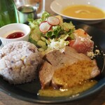 ナンバー ファイブ カフェ - 