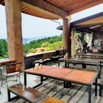 檪の丘 - 店テラス席①