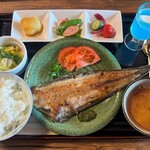 よし庵 - 舌びらめのムニエル バジルソース添え