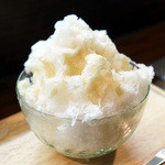 ブン ブン ブラウ カフェ ウィズ ビーハイヴ - 