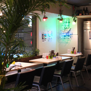 ブン ブン ブラウ カフェ ウィズ ビーハイヴ_2