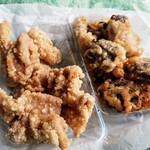 からあげ おりじん - 料理写真:唐揚げ(小)と、ホルモン天(小)