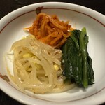 焼肉 たまき家 - キムチ1種ナムル2種盛り合せ