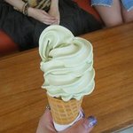バーンズ - ◆抹茶のソフトクリーム（シュガーコーン）320円
