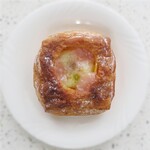 ブーランジェリー道 - 料理写真:ももあんとグレープフルーツのデニッシュ