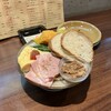 炭火肉とワインのお店 ニカイノニクヤ
