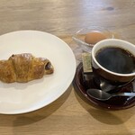 OUJI CAFE - チョコクロワッサンとハウスブレンド【そろばん】 733円