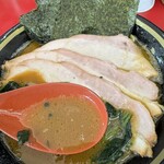 家系ラーメン 王道家 本店 - スープリフト