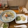 手打ちうどん 上を向いて