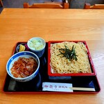 やぶ善 - ■ ランチサービス F：中華ざる + ミニ牛丼、1,100円