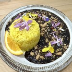 菓子屋めがね - 歓喜のスパイス＆ナッツのブラックカリー