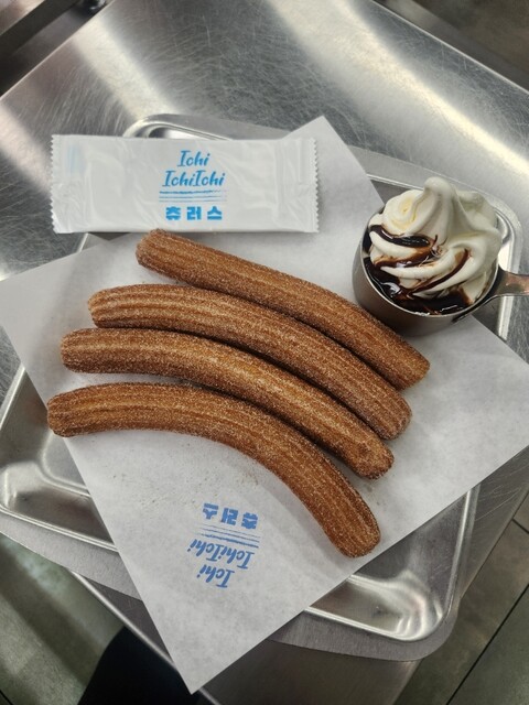 ちゅろす 111 CHURROS （イチイチイチ チュロス） - 東新宿/スイーツ | 食べログ