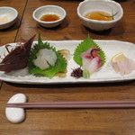 二代豊国 - 
      
      
      【造り】　活け団扇海老入り
      