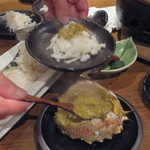 二代豊国 - ボイルした毛蟹の身の上からかけて。