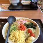 山田うどん - 料理写真: