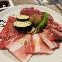 焼肉&手打ち冷麺 二郎 KANAYAMA - 