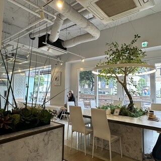 UNI COFFEE ROASTERY _2