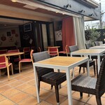 デビルクラフト - テラスで飲むビール、美味しいですよ〜