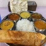 TOKYO BHAVAN - ランチミールス 1400円